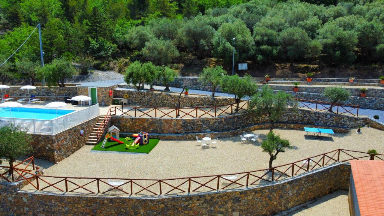 Agriturismo Monte Acuto - Natura, Mare & Relax In Piscina Toirano Ngoại thất bức ảnh